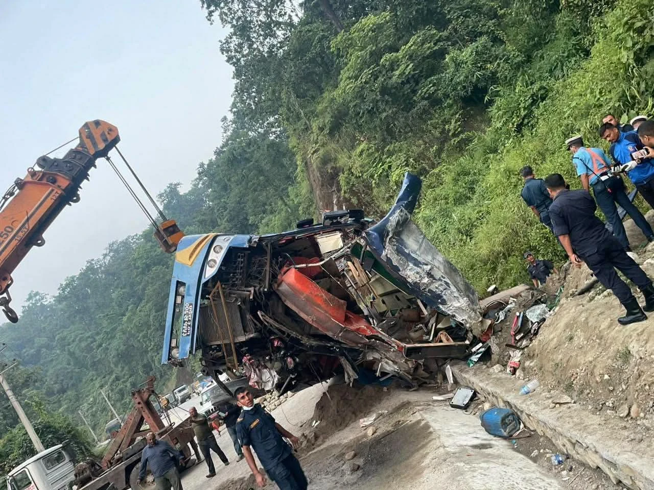 दाउन्ने बस दुर्घटनामा परी बाँकेका चार जनाको मृत्यु